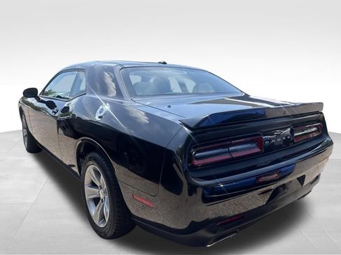 Used 2021 Dodge Challenger SXT RWD image 12
