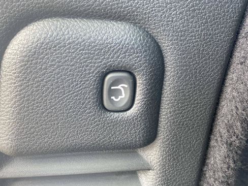 Used 2025 Dodge Durango GT w/ Blacktop Package AWD/4WD image 8