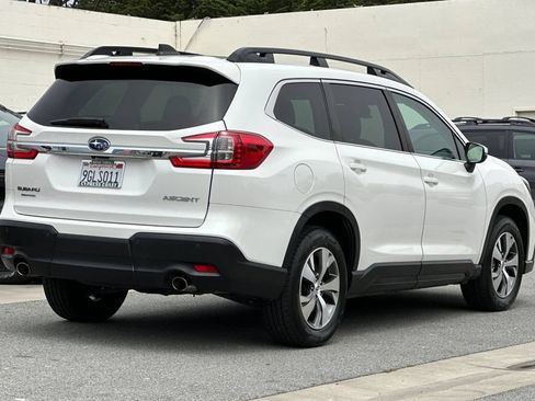 Used 2023 Subaru Ascent Premium w/ Convenience Package AWD/4WD image 4
