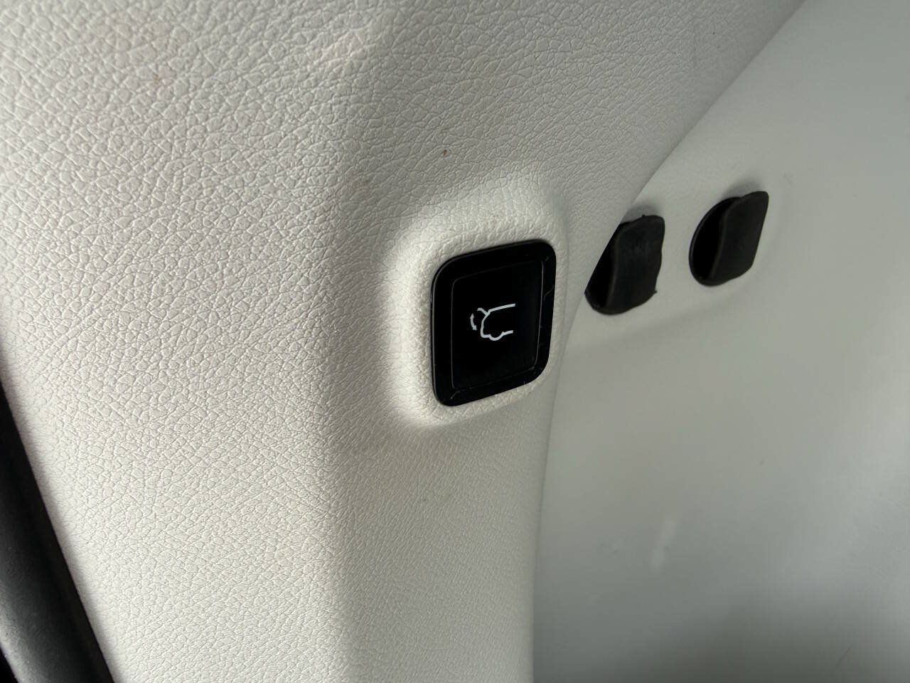 Used 2022 Jeep Cherokee Latitude Lux AWD/4WD image 14