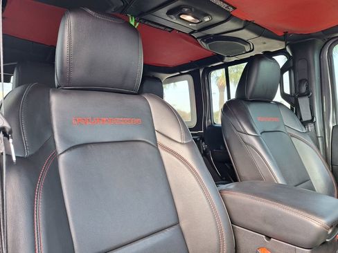 Used 2018 Jeep Wrangler Unlimited Rubicon image 30