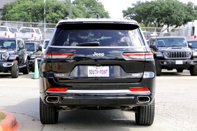 Used 2024 Jeep Grand Cherokee L Summit w/ Luxury Tech Group V AWD/4WD image 6