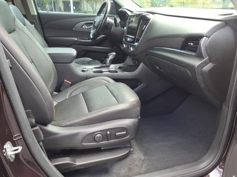 Used 2021 Chevrolet Traverse Premier FWD image 21