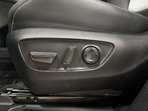 Used 2026 Toyota Sienna XSE FWD image 15