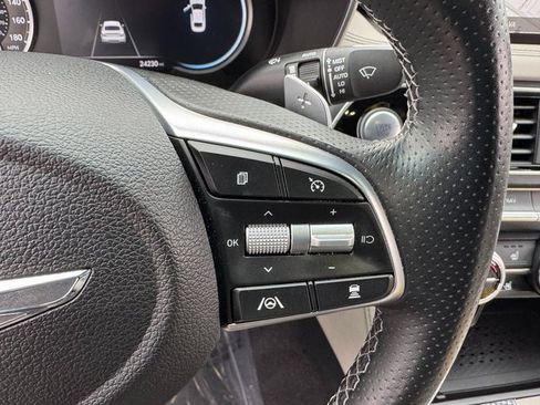 Used 2023 Genesis G70 2.0T w/ Sport Prestige Package image 23