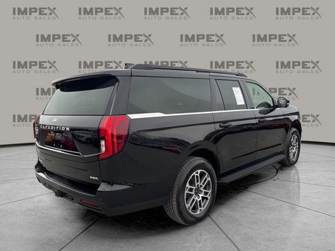 Used 2025 Ford Expedition Max Active image 5