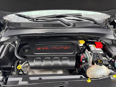 Used 2022 Jeep Compass Limited image 25