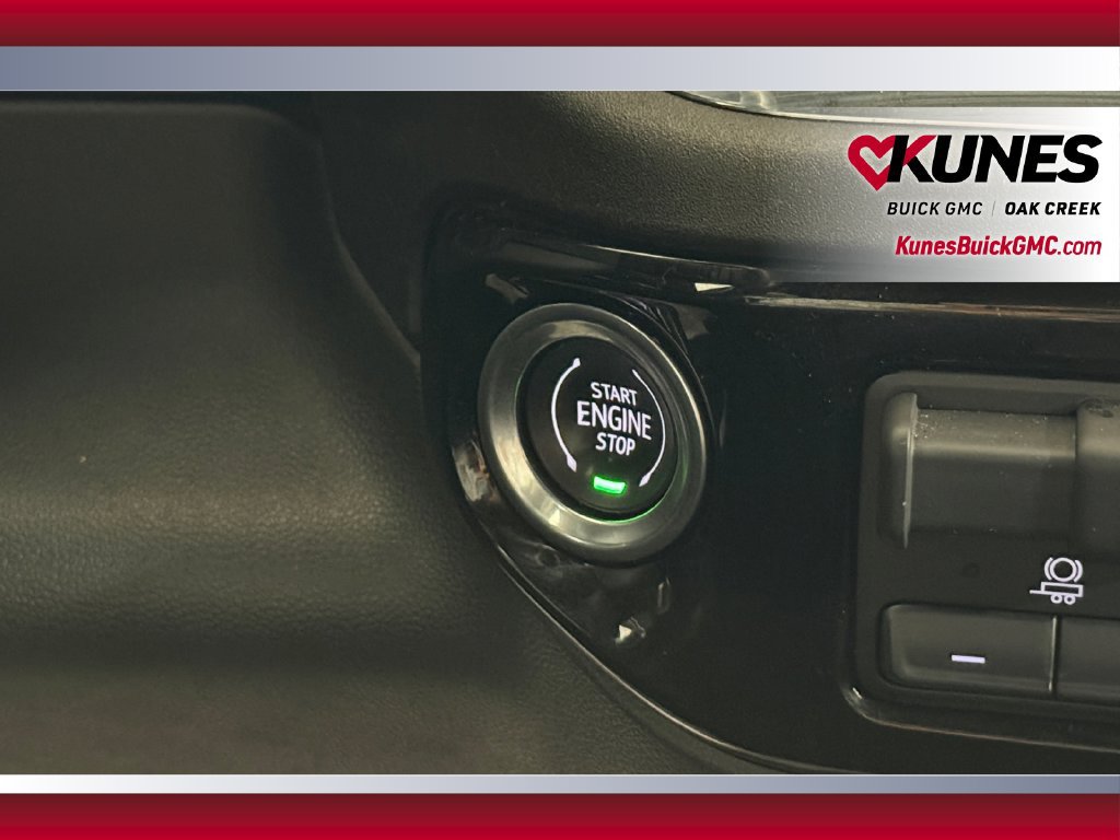 Used 2023 GMC Sierra 1500 SLE w/ X31 Off-Road Package AWD/4WD image 31