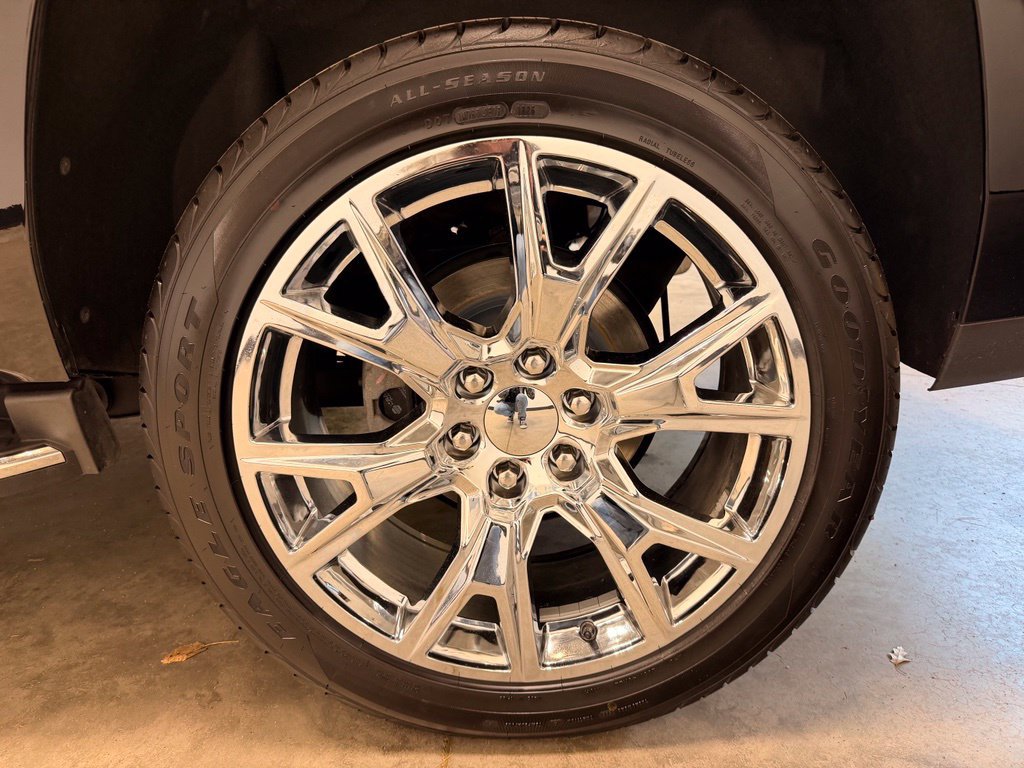 Used 2018 GMC Yukon Denali w/ Open Road Package AWD/4WD image 14