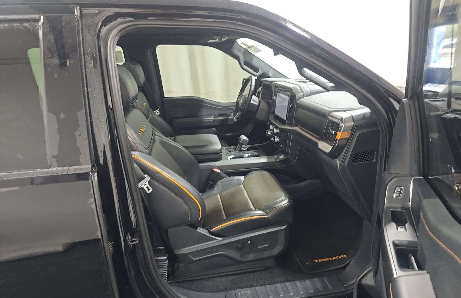Used 2025 Ford F150 Tremor w/ Equipment Group 402A High AWD/4WD image 8