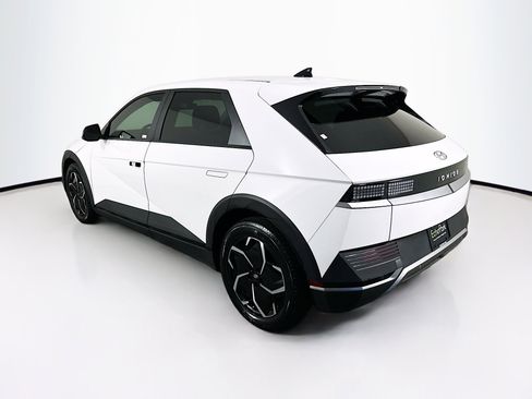 Used 2024 Hyundai Ioniq 5 SE image 5