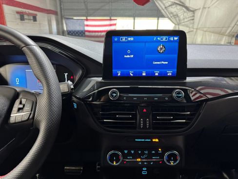 Used 2023 Ford Escape ST-Line image 26