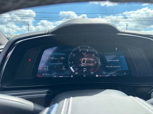 Used 2025 Chevrolet Corvette Stingray Premium Cpe w/ 3LT RWD image 17