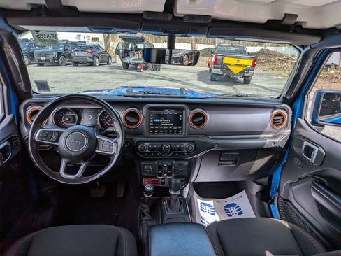 Used 2021 Jeep Gladiator Mojave AWD/4WD image 16