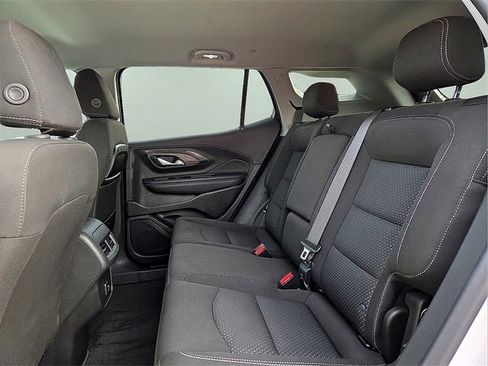 Used 2024 GMC Terrain SLE image 13