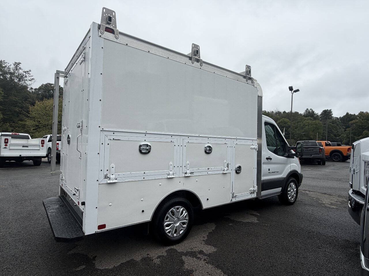 Used 2018 Ford Transit 350 138 w/ Interior Upgrade Package RWD image 6