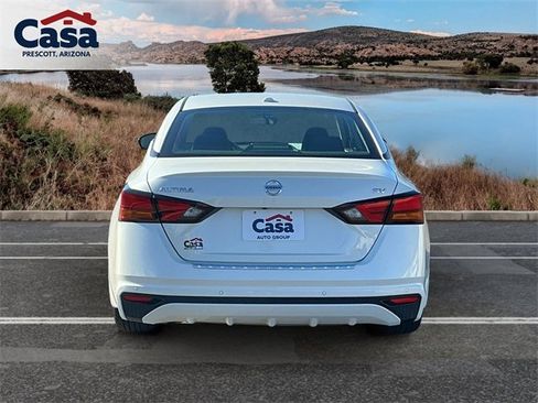 Used 2022 Nissan Altima 2.5 SV image 3