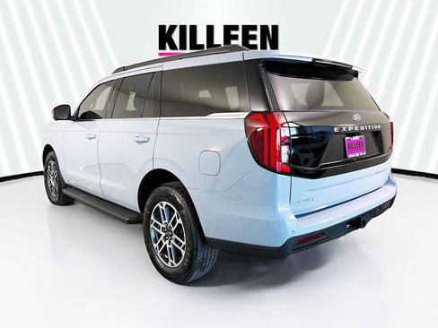 New 2026 Ford Expedition Active image 5