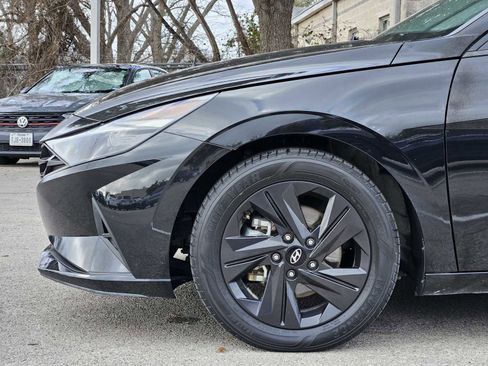 Used 2022 Hyundai Elantra SEL image 8