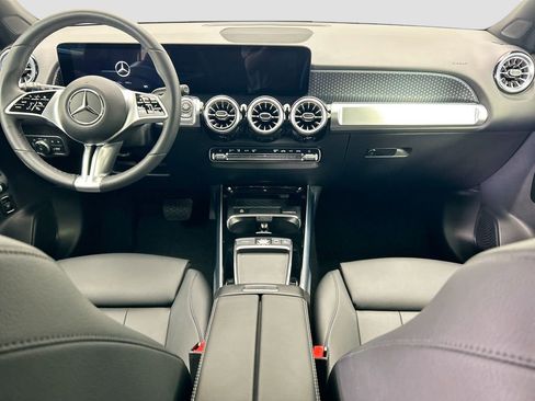 Certified 2025 Mercedes-Benz GLB 250 image 13