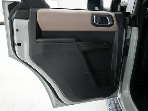 Used 2024 Ford Bronco Wildtrak AWD/4WD image 35