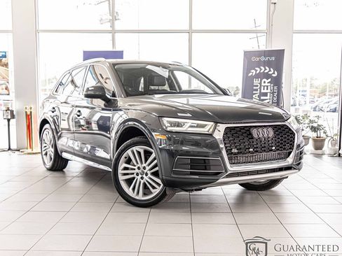 Used 2018 Audi Q5 2.0T Premium Plus w/ Premium Plus Package AWD/4WD image 3