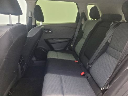 Used 2023 Nissan Rogue SV image 18