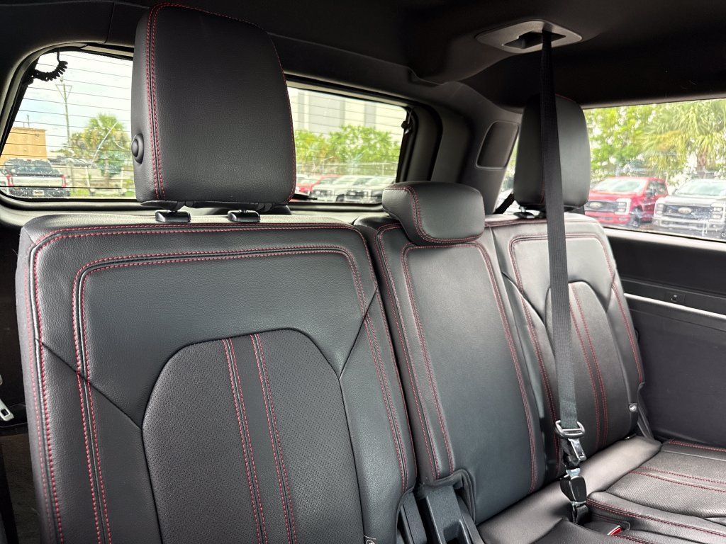 Certified 2022 Ford Expedition Max Limited AWD/4WD image 28