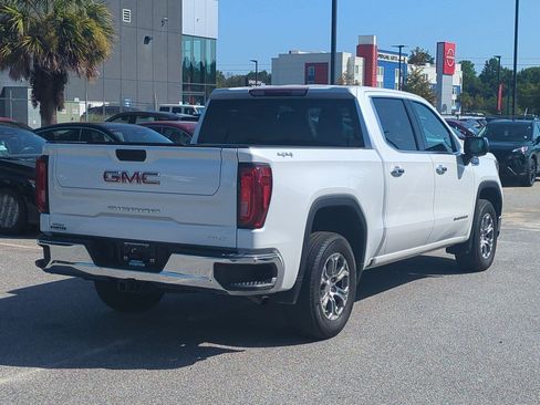 Used 2023 GMC Sierra 1500 SLT w/ SLT Convenience Package AWD/4WD image 4