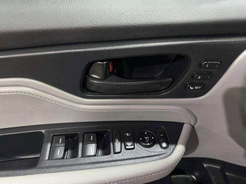 Used 2023 Honda Odyssey EX-L image 24