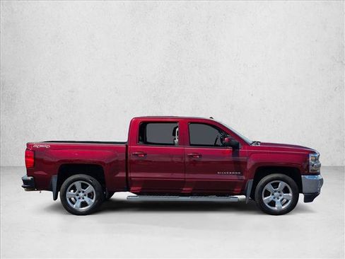 Used 2017 Chevrolet Silverado 1500 LT w/ All Star Edition AWD/4WD image 4