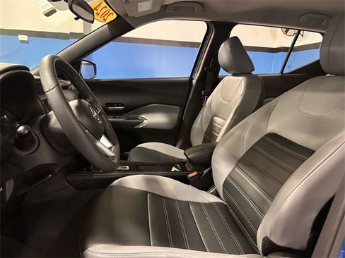 Used 2024 Nissan Kicks SR w/ SR Premium Package image 15