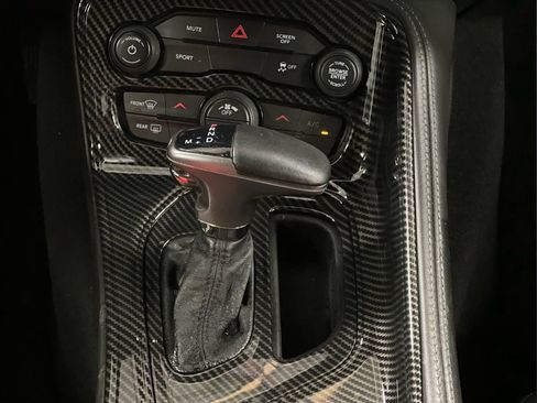 Used 2019 Dodge Challenger SXT RWD image 31