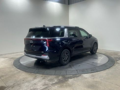 New 2026 Kia Carnival EX image 5