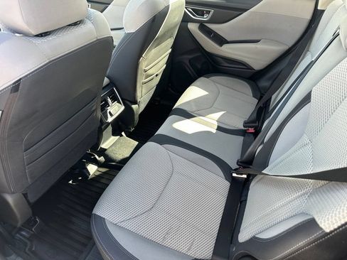 Used 2019 Subaru Forester Premium AWD/4WD image 21