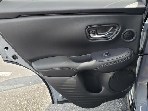 Certified 2025 Acura ADX AWD image 33