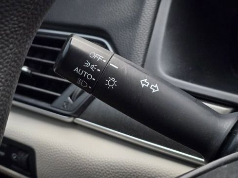 Used 2021 Honda Accord LX image 28