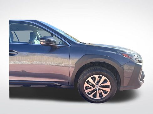 Used 2023 Subaru Outback Premium AWD/4WD image 31