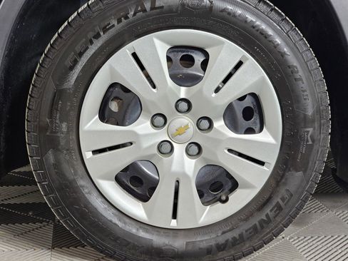 Used 2019 Chevrolet Trax LS w/ LPO, Protection Package FWD image 34