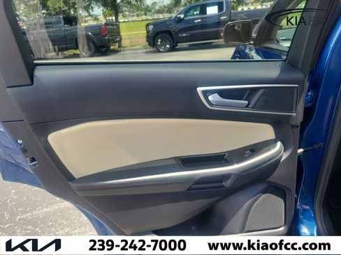 Used 2020 Ford Edge SEL w/ Convenience Package FWD image 13
