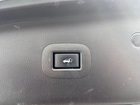 Used 2021 INFINITI QX80 Luxe image 19