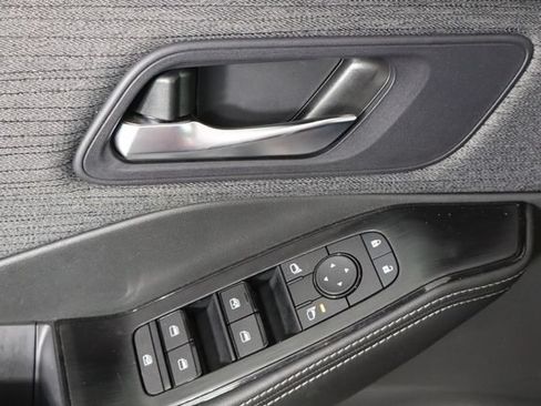 Used 2023 Nissan Rogue SV FWD image 20