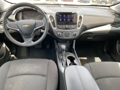 Used 2023 Chevrolet Malibu LT FWD image 9