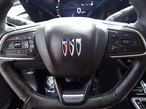 Used 2024 Buick Envista Avenir FWD image 18