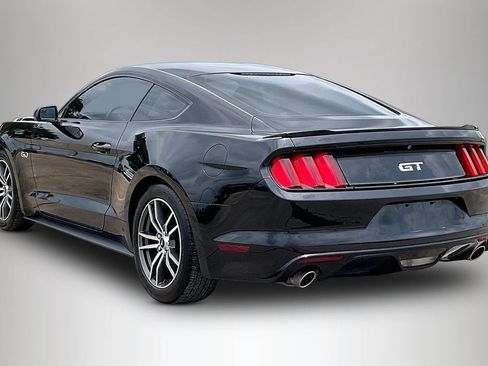 Used 2016 Ford Mustang GT RWD image 4