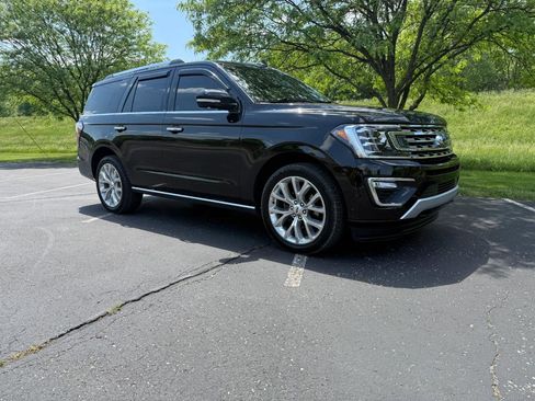 Used 2019 Ford Expedition Limited w/ Equipment Group 302A AWD/4WD image 1