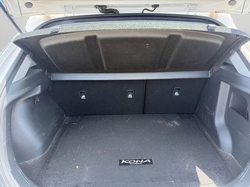 Used 2022 Hyundai Kona SEL w/ Convenience Package AWD/4WD image 11