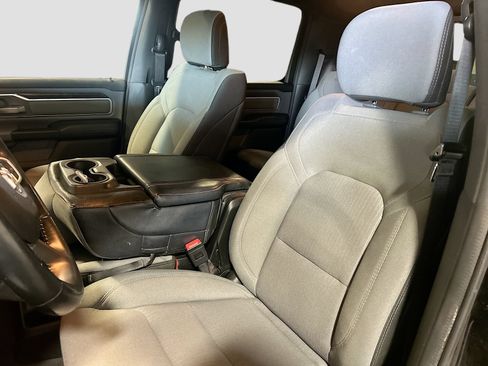 Used 2022 RAM 1500 4x4 Crew Cab image 20