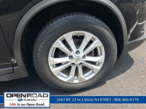Used 2015 Nissan Rogue SV AWD/4WD image 24