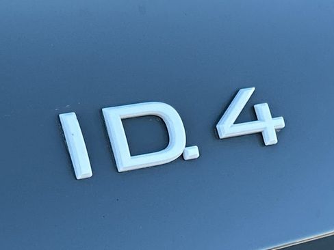 Used 2023 Volkswagen ID.4 S image 49